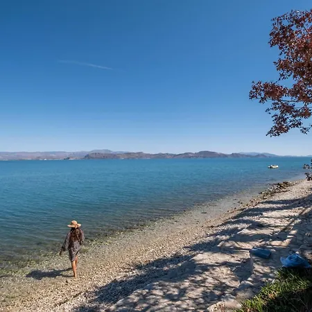 Appartement Luxurioeses Mit Einem Schlafzimmer Direkt Am Wasser, Meerblick